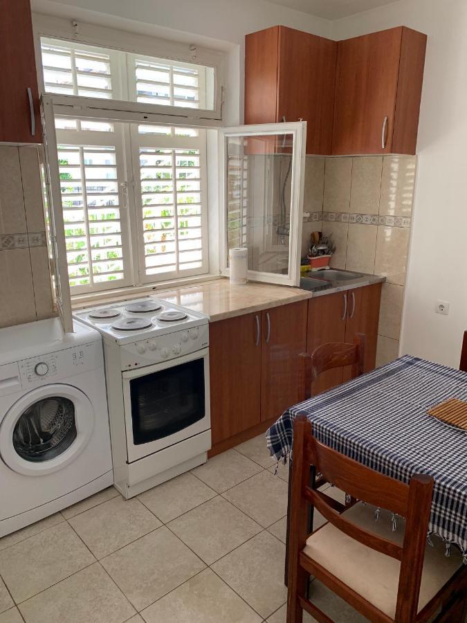 Anita Guest House Tivat Exteriör bild
