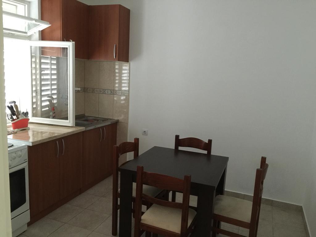 Anita Guest House Tivat Rum bild
