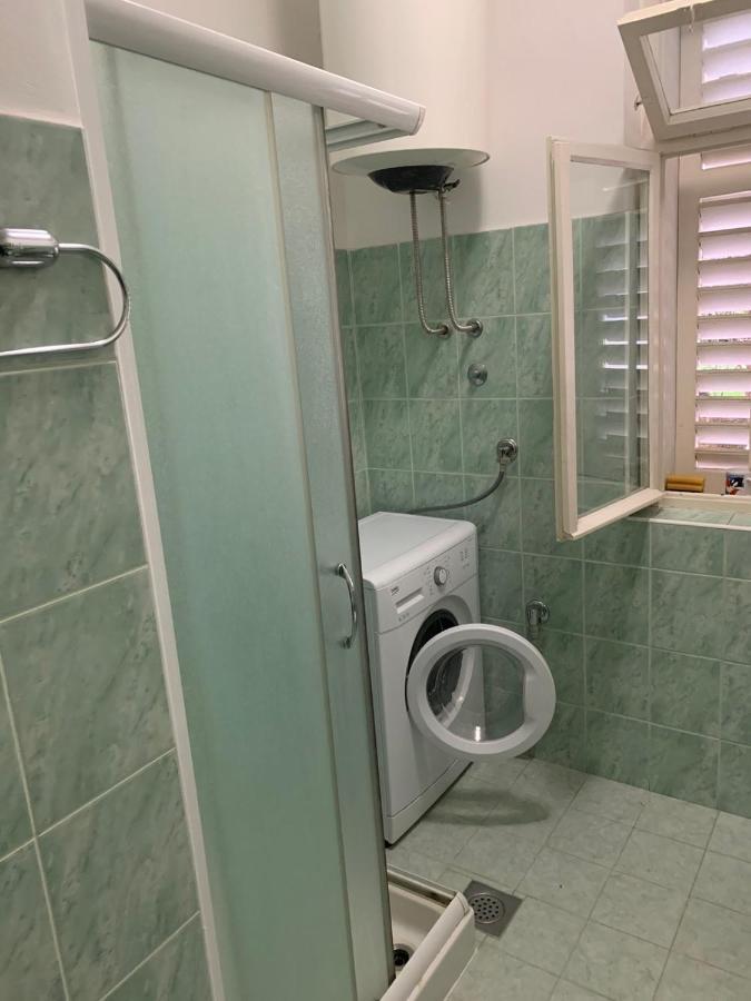 Anita Guest House Tivat Exteriör bild