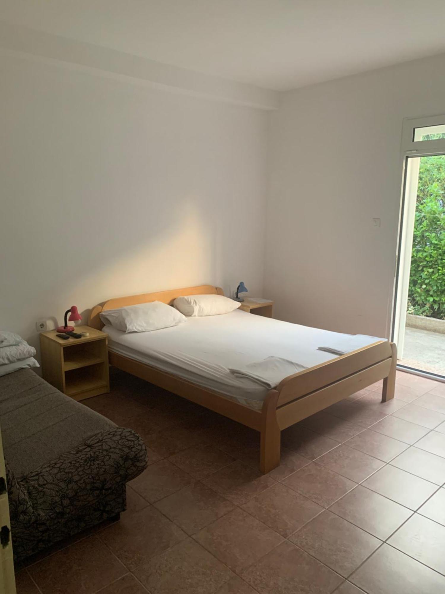 Anita Guest House Tivat Exteriör bild